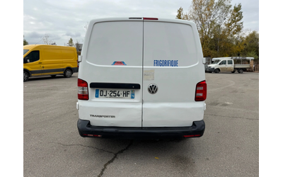 VW Transporter 2.0TDI-AUTOMATIC-ХЛАДИЛЕН-29 - автомобили, коли, обяви за нови и употребявани 14