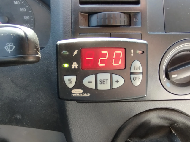 VW Transporter 2.5tdi 4x4 - автомобили, коли, обяви за нови и употребявани 12