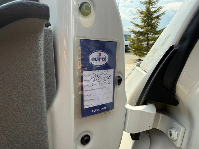 VW Transporter 2.0TDI 140к.с. Товаропътнически 5-местен Клима - автомобили, коли, обяви за нови и употребявани 15