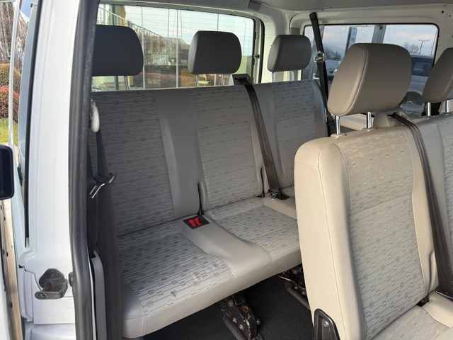 VW Transporter 2.0TDI 9-местен 2хКлима - автомобили, коли, обяви за нови и употребявани 8