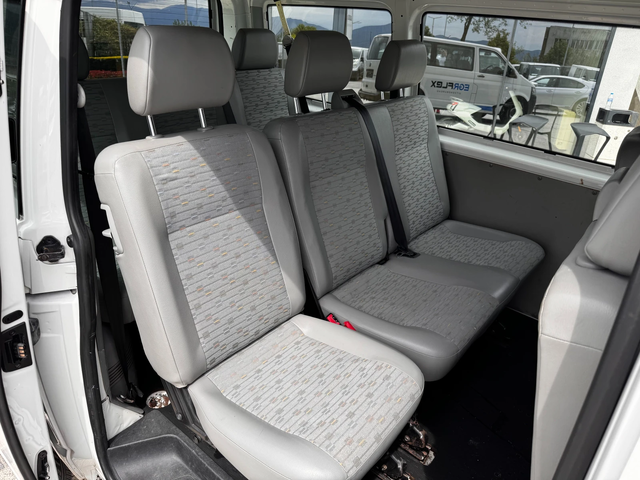 VW Transporter 2.0TDI 9-местен 2xКлима Euro 5 - автомобили, коли, обяви за нови и употребявани 6