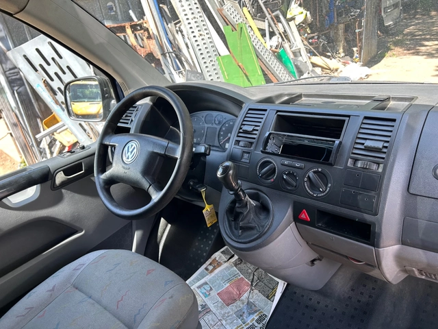 VW Transporter T5 - 1.9TDi - автомобили, коли, обяви за нови и употребявани 7