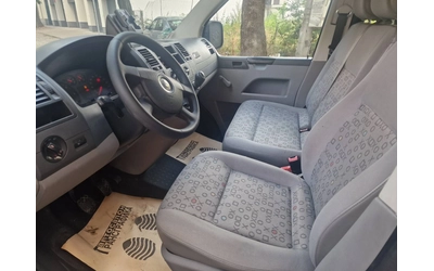 VW Transporter T5 - 2, 5TD- Synchro - автомобили, коли, обяви за нови и употребявани 8