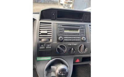 VW Transporter T5 - 1.9TDi - автомобили, коли, обяви за нови и употребявани 7