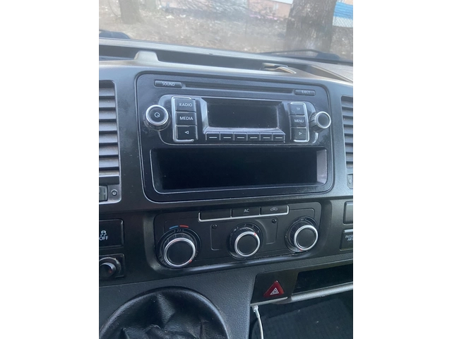 VW Transporter 2, 0 TDi - автомобили, коли, обяви за нови и употребявани 8