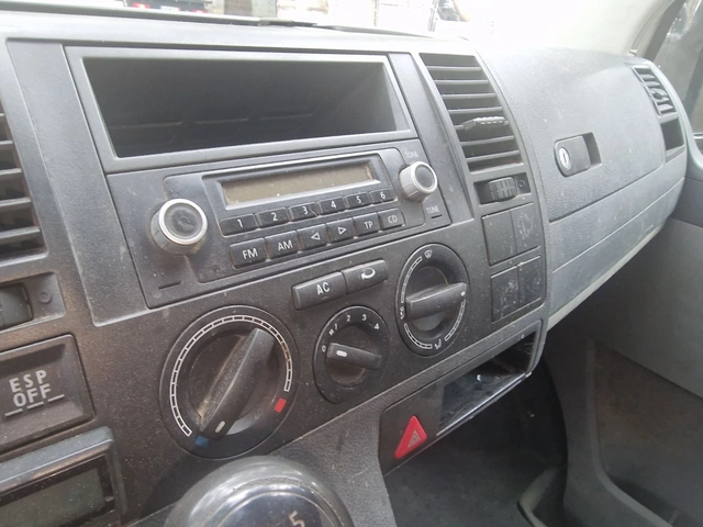 VW Transporter 1.9TDi - автомобили, коли, обяви за нови и употребявани 5