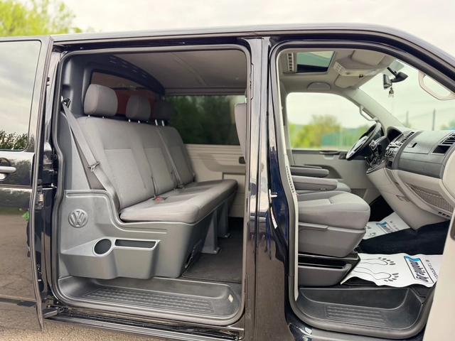 VW Transporter 2.0TDi~180hp~АВТОМАТ~НАВИГАЦИЯ~КЛИМАТИК - автомобили, коли, обяви за нови и употребявани 14