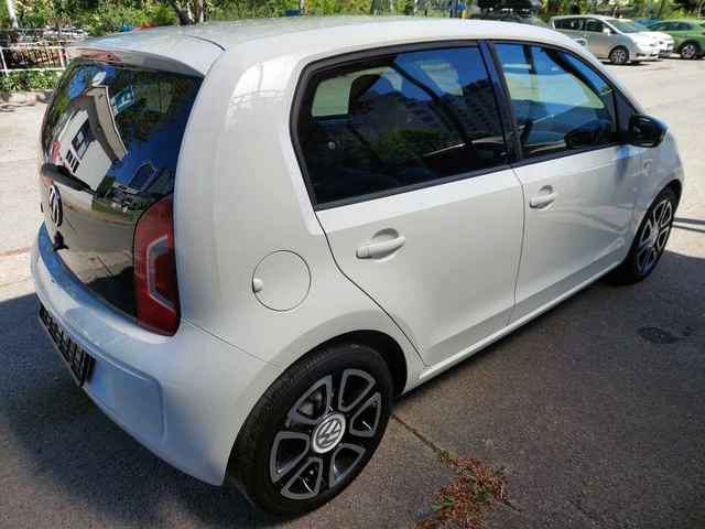 VW Up 1, 0i AUTOMATIC - автомобили, коли, обяви за нови и употребявани 2