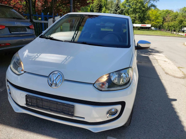 VW Up 1, 0i AUTOMATIC - автомобили, коли, обяви за нови и употребявани 4