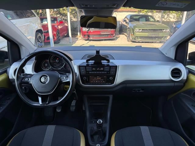 VW Up 1.0TSI, 90 К.С. - автомобили, коли, обяви за нови и употребявани 11